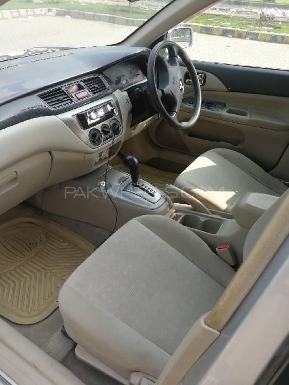 مٹسوبیشی لینسر 2005 for Sale in لاہور مٹسوبیشی لینسر 2005 for Sale in لاہور Image-8