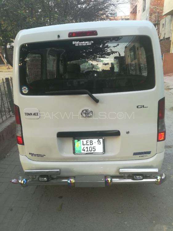 Toyota Town Ace 2015 for Sale in Lahore Toyota Town Ace 2015 for Sale in Lahore Image-14