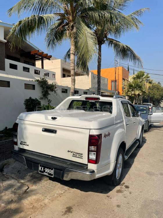 Isuzu D-Max 2019 for Sale in Karachi Isuzu D-Max 2019 for Sale in Karachi Image-2