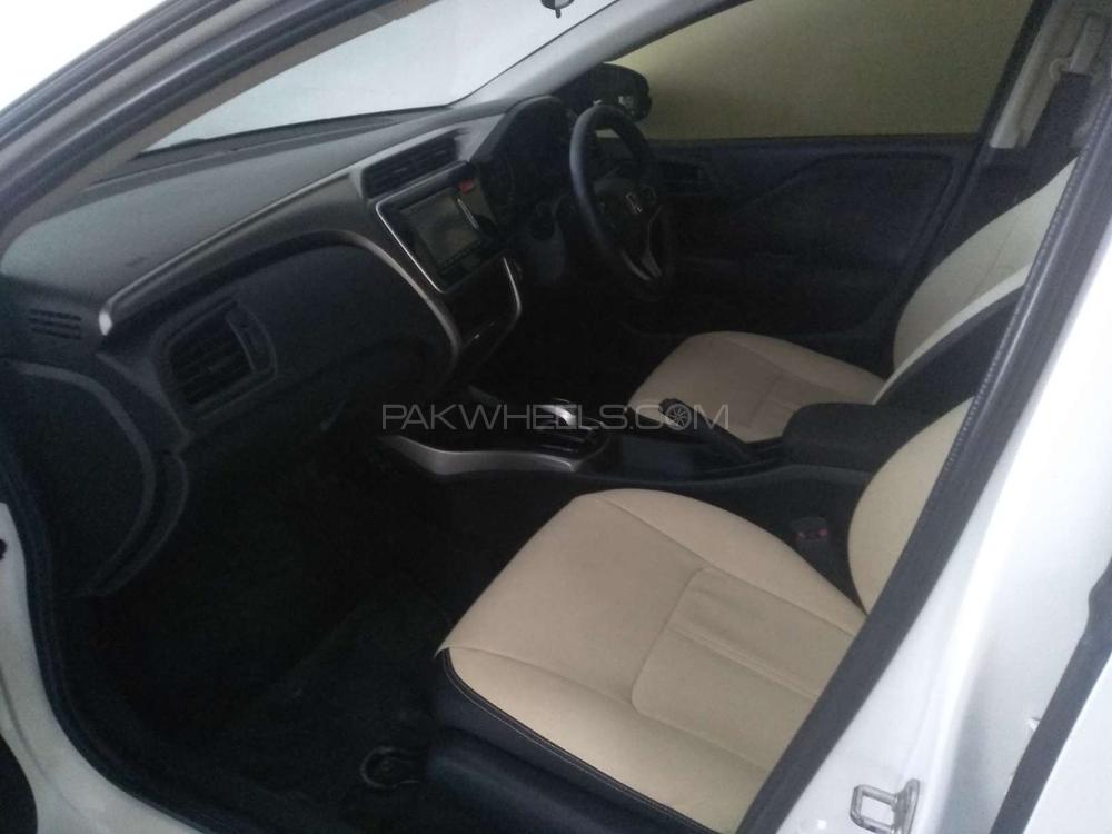 ہونڈا گریس ہائبرڈ 2015 for Sale in کراچی ہونڈا گریس ہائبرڈ 2015 for Sale in کراچی Image-5