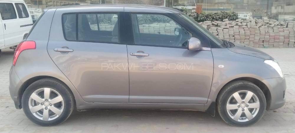 سوزوکی سوئفٹ 2018 for Sale in کراچی سوزوکی سوئفٹ 2018 for Sale in کراچی Image-4