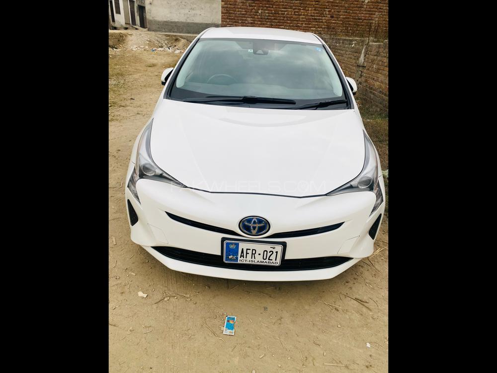 Toyota Prius 2017 for Sale in Charsadda Image-1