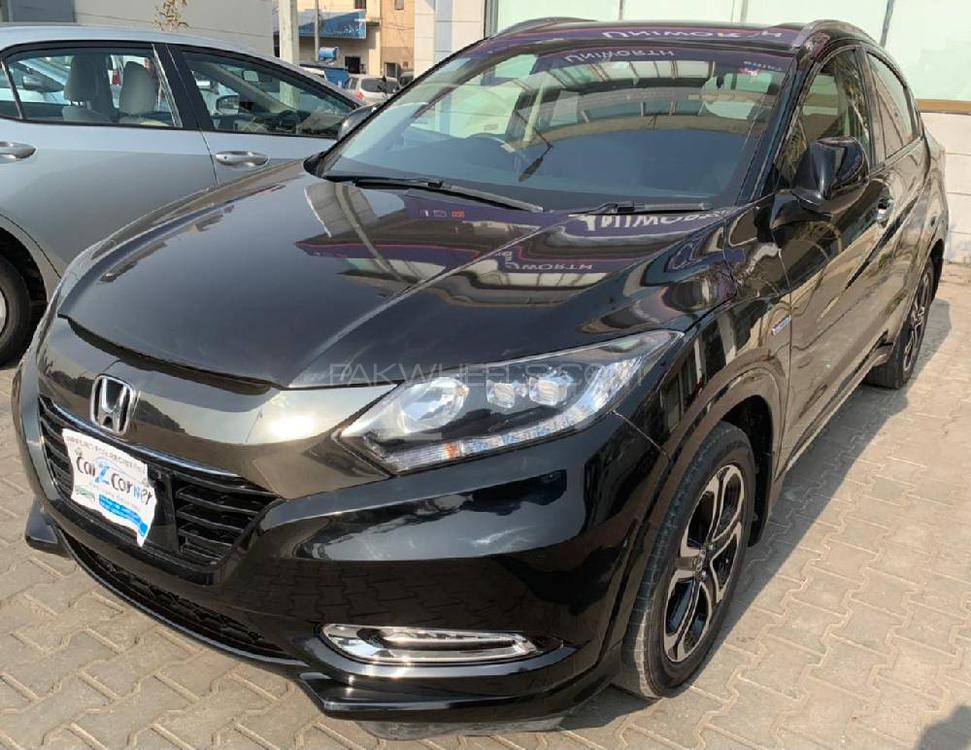 Honda Vezel 2016 for Sale in Lahore Image-1