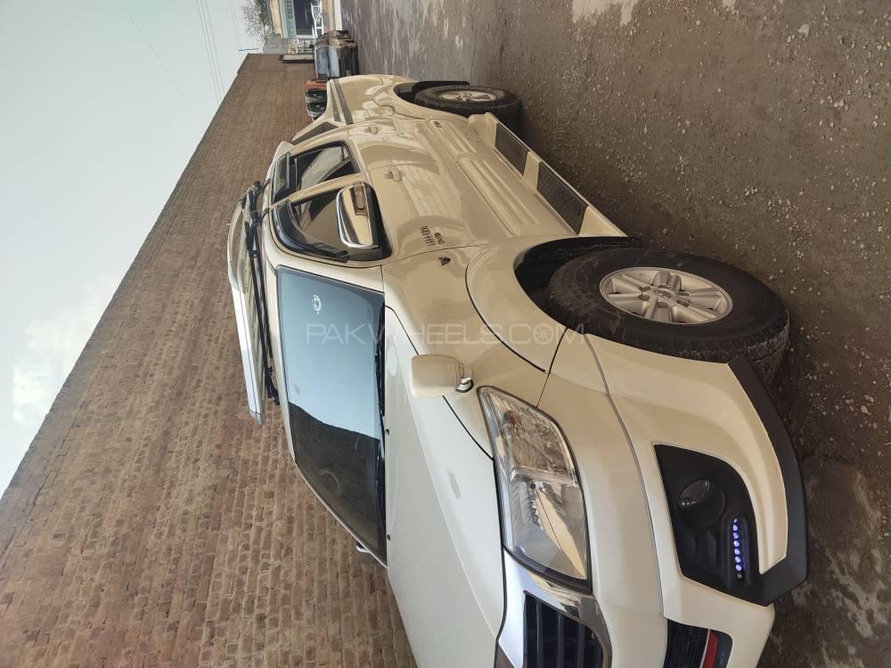 Toyota Hilux 2014 for Sale in Peshawar Toyota Hilux 2014 for Sale in Peshawar Image-17