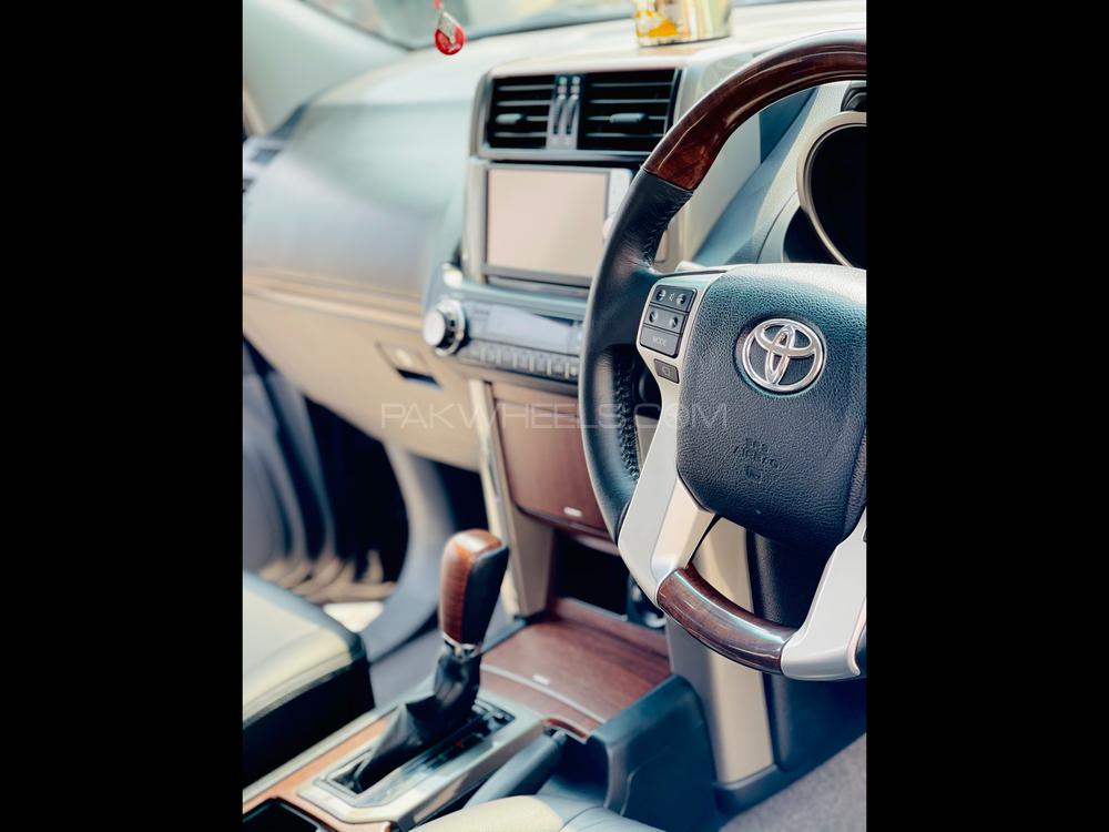 Toyota Prado 2012 for Sale in Lahore Toyota Prado 2012 for Sale in Lahore Image-10