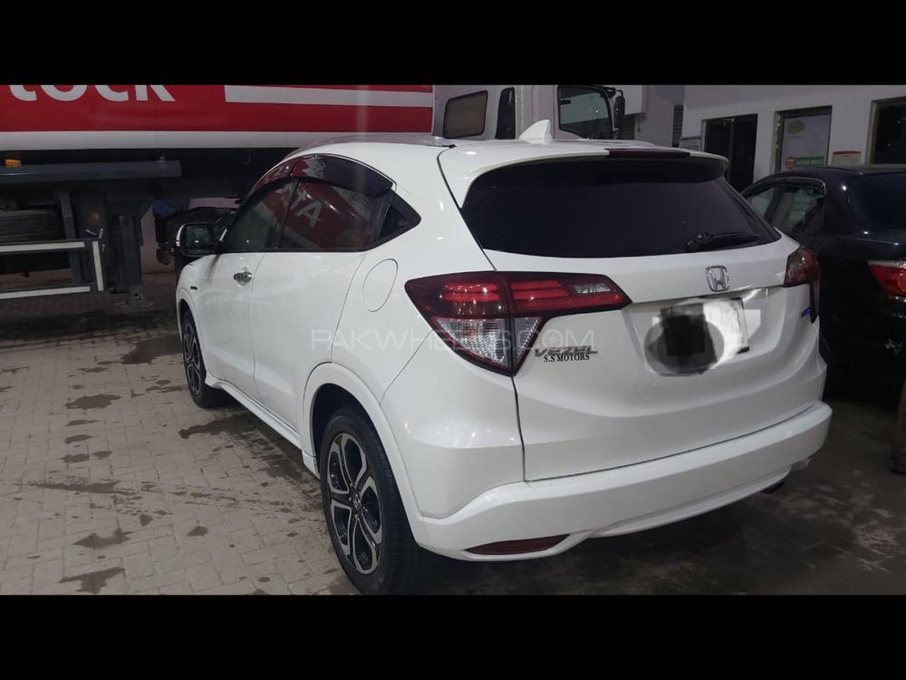 Honda Vezel 2013 for Sale in Rawalpindi Honda Vezel 2013 for Sale in Rawalpindi Image-9