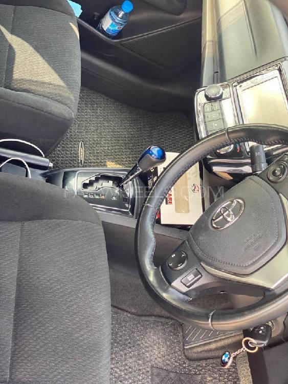 Toyota Corolla Axio 2017 for Sale in Lahore Toyota Corolla Axio 2017 for Sale in Lahore Image-7