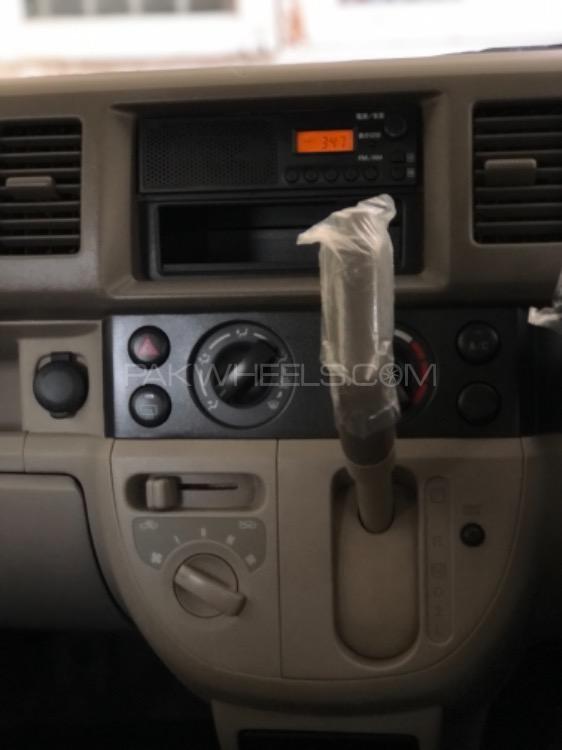 Mazda Scrum Van 2014 for Sale in Karachi Mazda Scrum Van 2014 for Sale in Karachi Image-11