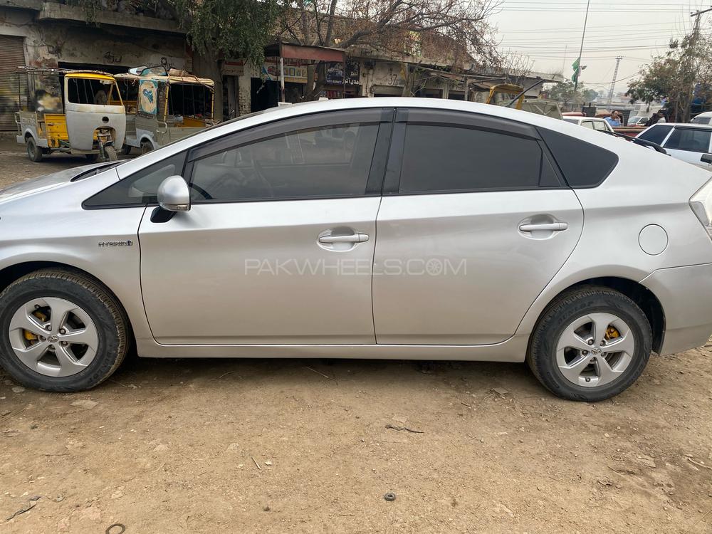 Toyota Prius 2012 for Sale in Mardan Toyota Prius 2012 for Sale in Mardan Image-2