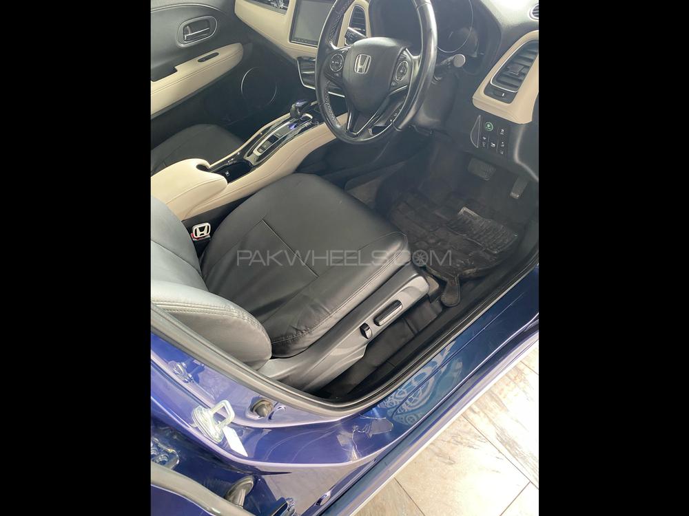 Honda Vezel 2016 for Sale in Mandi bahauddin Honda Vezel 2016 for Sale in Mandi bahauddin Image-7
