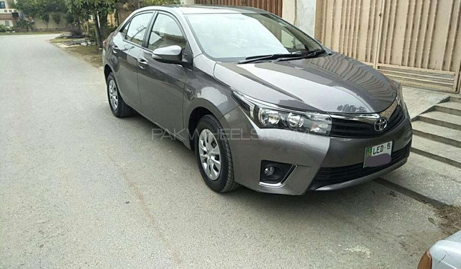 Toyota Corolla 2015 for Sale in Lahore Image-1