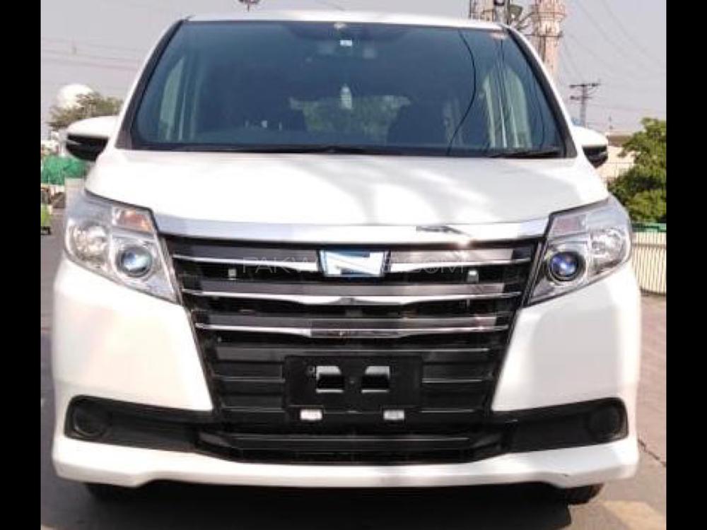 ٹویوٹا نوح 2014 for Sale in لاہور Image-1