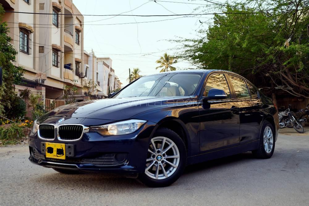 BMW 3 Series 2014 for Sale in Karachi BMW 3 Series 2014 for Sale in Karachi Image-3