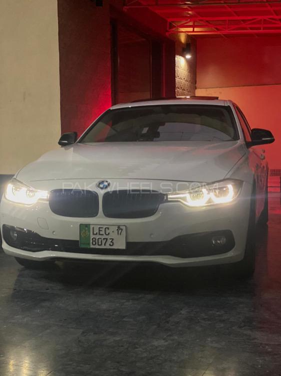 BMW 3 Series 2017 for Sale in Lahore BMW 3 Series 2017 for Sale in Lahore Image-3