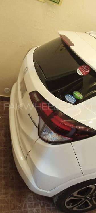 Honda Vezel 2015 for Sale in Lahore Honda Vezel 2015 for Sale in Lahore Image-7