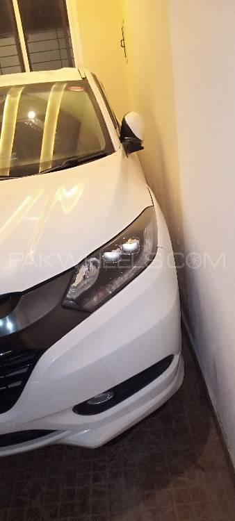Honda Vezel 2015 for Sale in Lahore Honda Vezel 2015 for Sale in Lahore Image-5