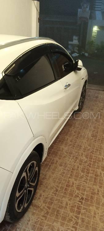 Honda Vezel 2015 for Sale in Lahore Honda Vezel 2015 for Sale in Lahore Image-9