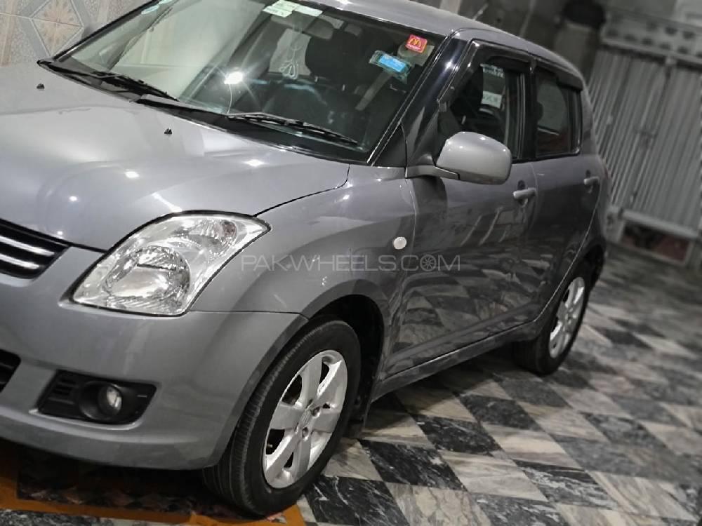 Suzuki Swift 2013 for Sale in Lahore Suzuki Swift 2013 for Sale in Lahore Image-3