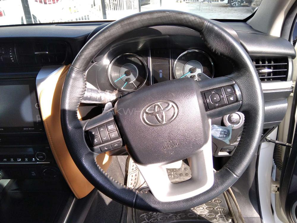 Toyota Fortuner 2019 for Sale in Karachi Toyota Fortuner 2019 for Sale in Karachi Image-6