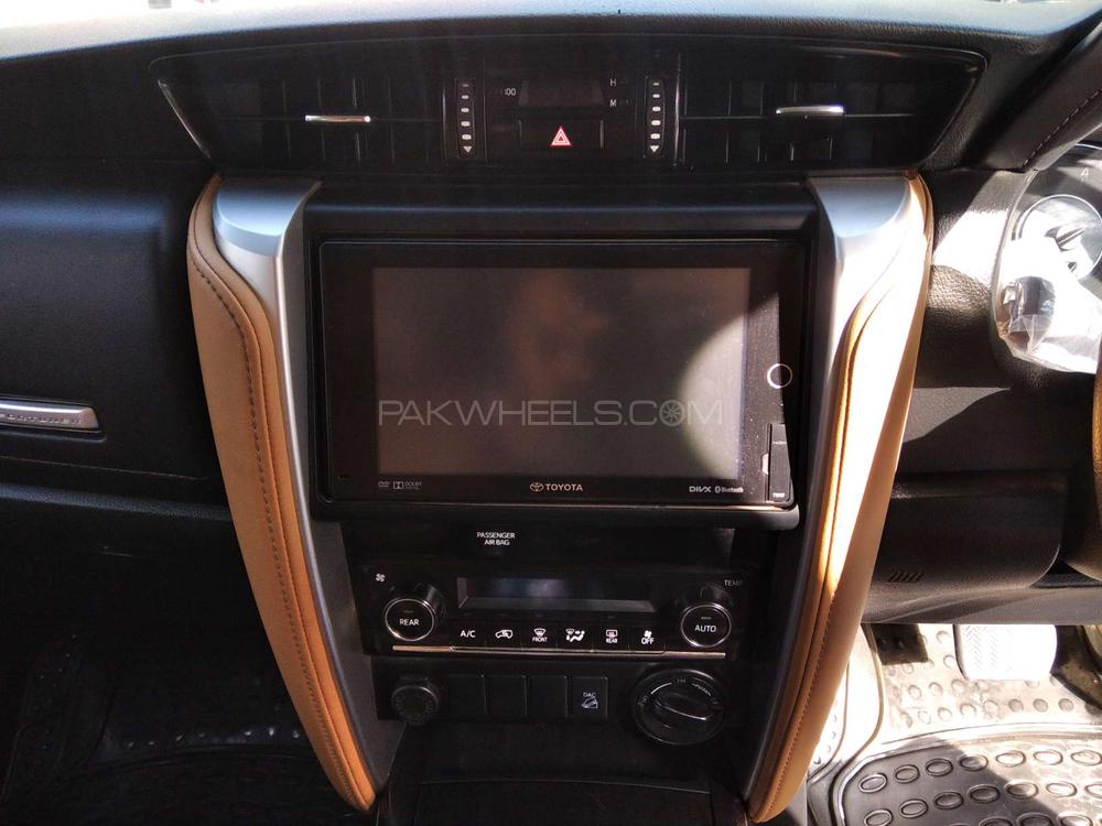 Toyota Fortuner 2019 for Sale in Karachi Toyota Fortuner 2019 for Sale in Karachi Image-7