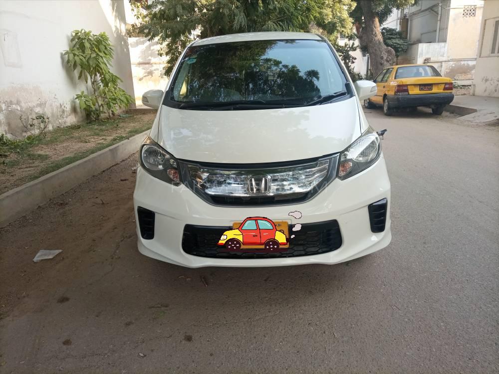 Honda Freed 2012 for Sale in Karachi Image-1