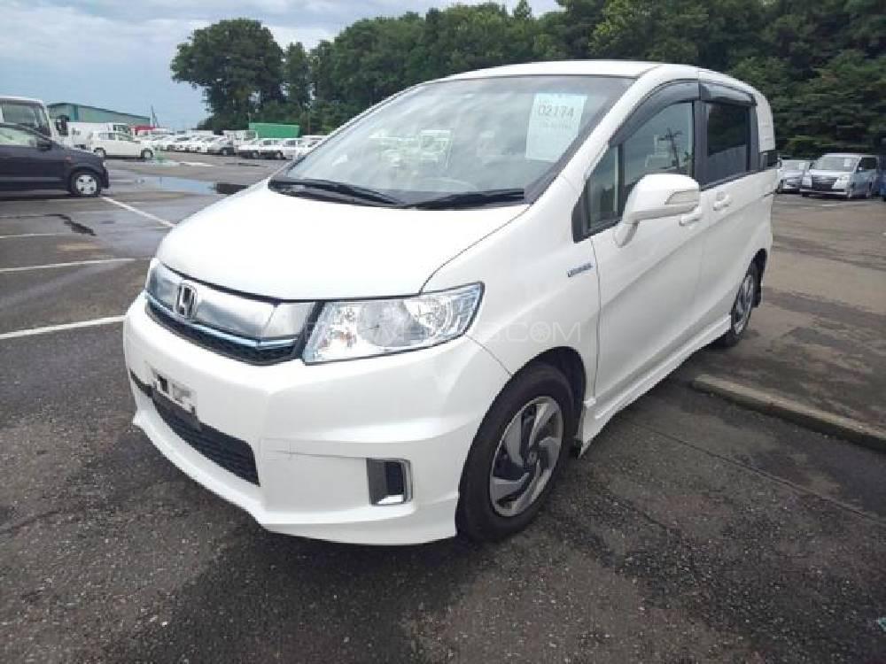 Honda Freed 2016 for Sale in Lahore Image-1