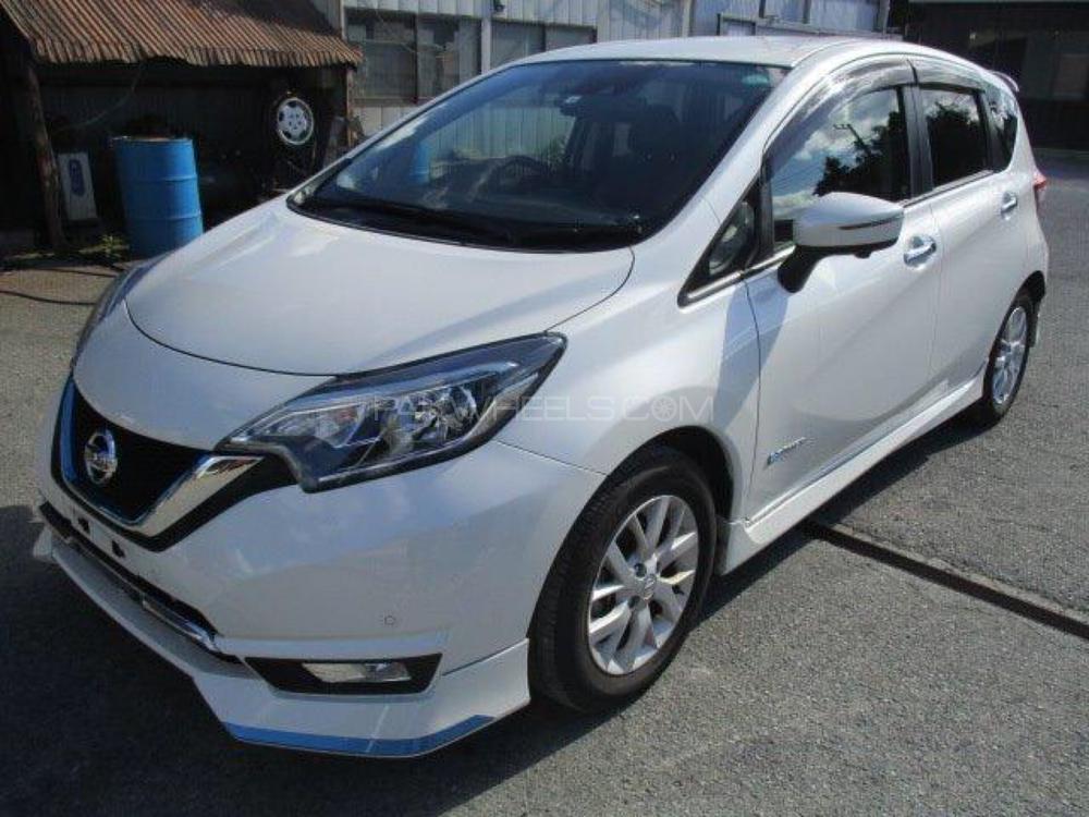 Nissan Note 2018 for Sale in Lahore Image-1