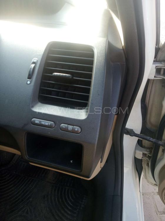 Honda Civic 2010 for Sale in Gujranwala Honda Civic 2010 for Sale in Gujranwala Image-10