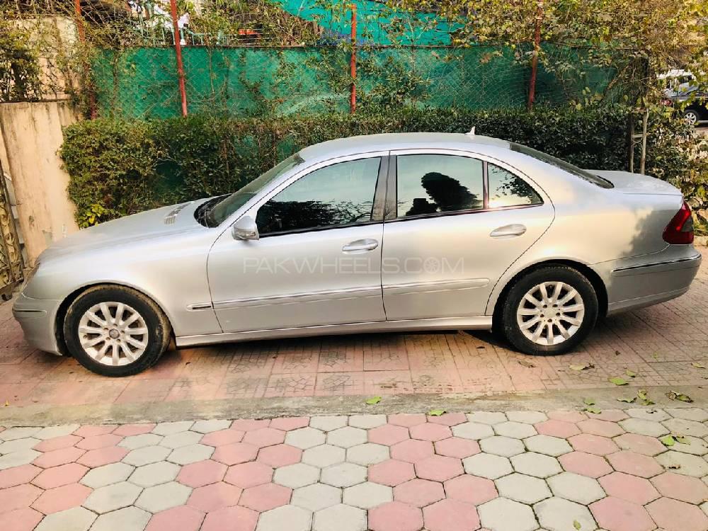 Mercedes Benz E Class 2008 for Sale in Islamabad Mercedes Benz E Class 2008 for Sale in Islamabad Image-4