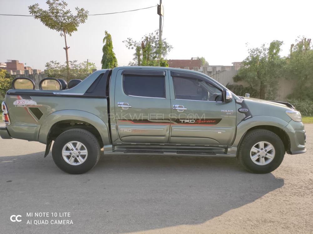 Toyota Hilux 2012 for Sale in Lala musa Toyota Hilux 2012 for Sale in Lala musa Image-15