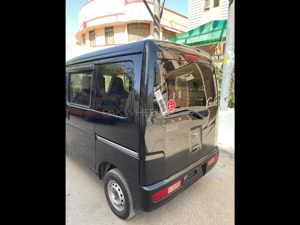 ٹویوٹا پکسیس وین 2016 for Sale in کراچی ٹویوٹا پکسیس وین 2016 for Sale in کراچی Image-15