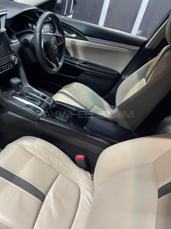 Honda Civic 2018 for Sale in Lahore Honda Civic 2018 for Sale in Lahore Image-9