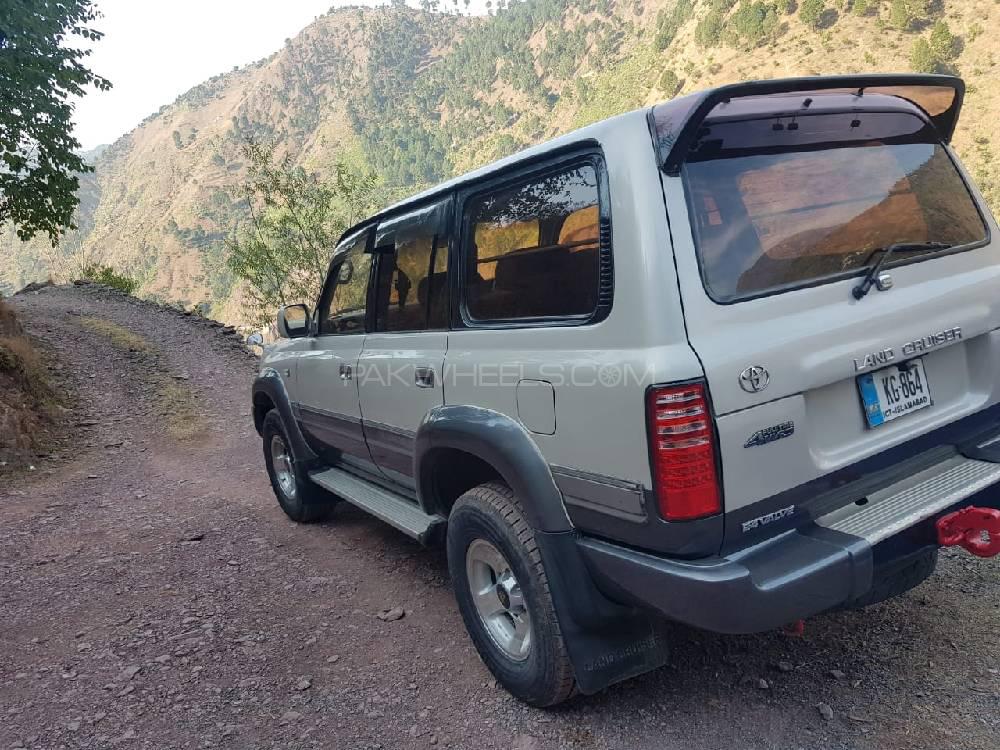 ٹویوٹا لینڈ کروزر 1993 for Sale in اسلام آباد ٹویوٹا لینڈ کروزر 1993 for Sale in اسلام آباد Image-7