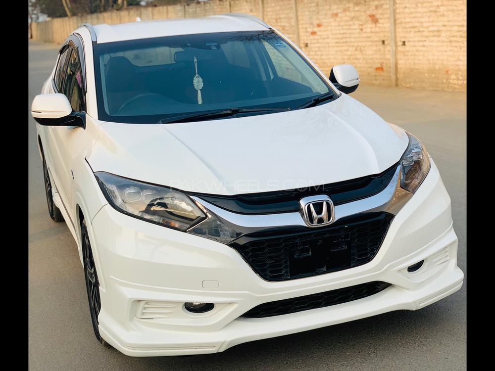 Honda Vezel 2015 for Sale in Lahore Image-1