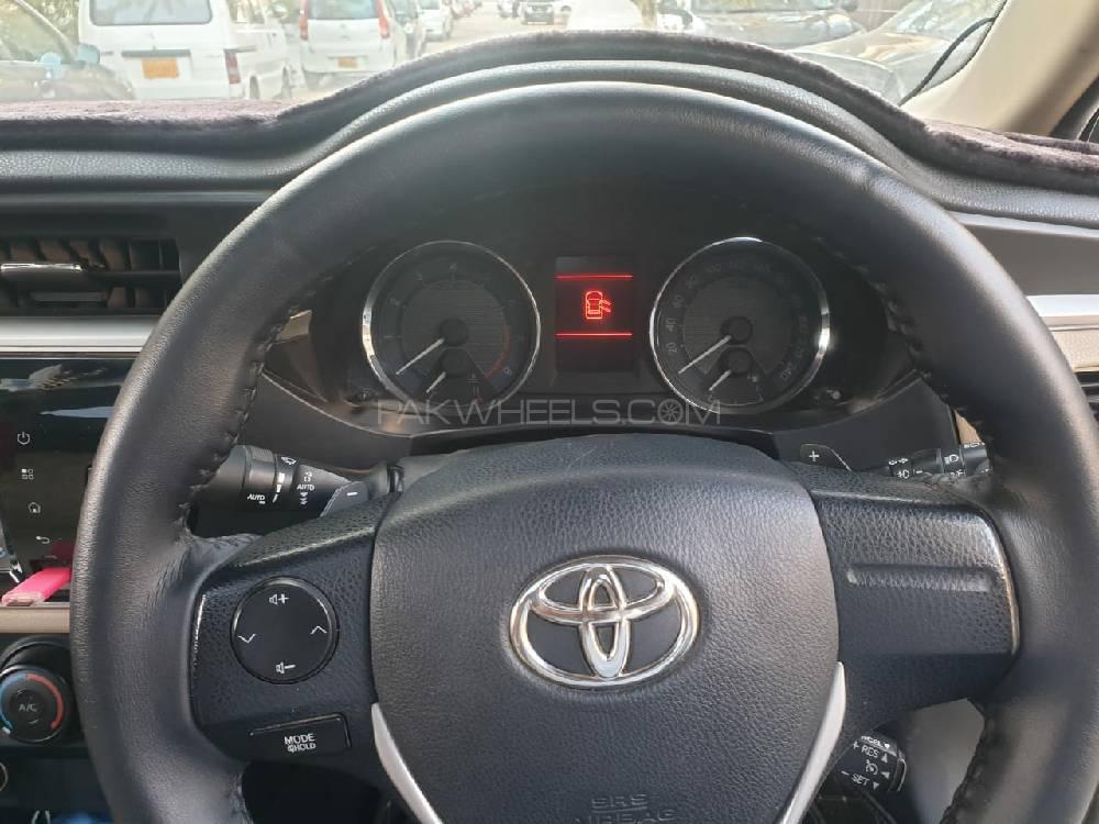 Toyota Corolla 2014 for Sale in Karachi Toyota Corolla 2014 for Sale in Karachi Image-5