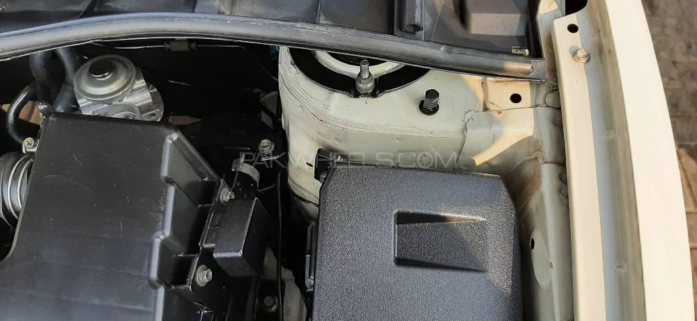 Toyota Corolla 2011 for Sale in Rahim Yar Khan Toyota Corolla 2011 for Sale in Rahim Yar Khan Image-5