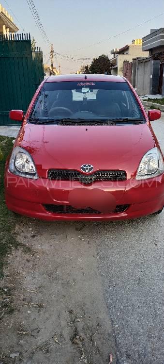 Toyota Vitz 2000 for Sale in Mardan Image-1