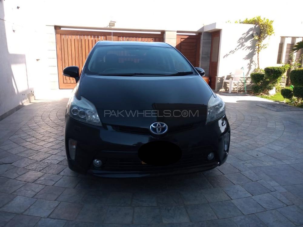 Toyota Prius 2013 for Sale in Karachi Image-1