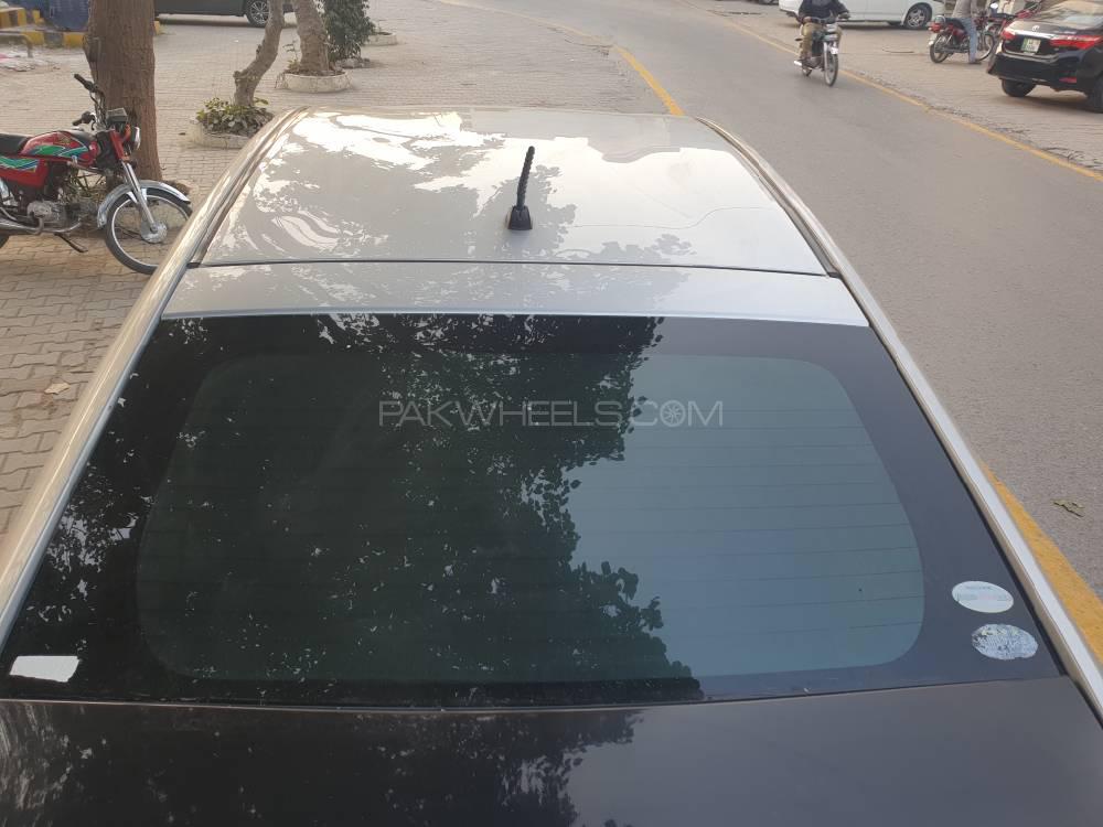 Toyota Prius 2010 for Sale in Lahore Toyota Prius 2010 for Sale in Lahore Image-3