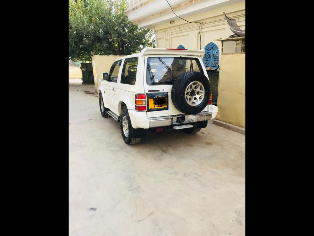 Mitsubishi Pajero 1995 for Sale in Islamabad Mitsubishi Pajero 1995 for Sale in Islamabad Image-2
