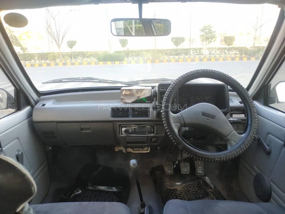 Suzuki Mehran 2017 for Sale in Lahore Suzuki Mehran 2017 for Sale in Lahore Image-9