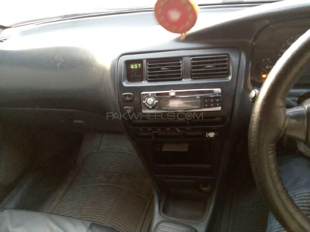 Toyota Corolla 2001 for Sale in Peshawar Toyota Corolla 2001 for Sale in Peshawar Image-4