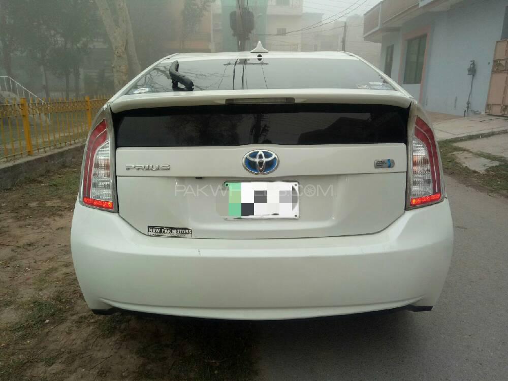 Toyota Prius 2010 for Sale in Sahiwal Toyota Prius 2010 for Sale in Sahiwal Image-19