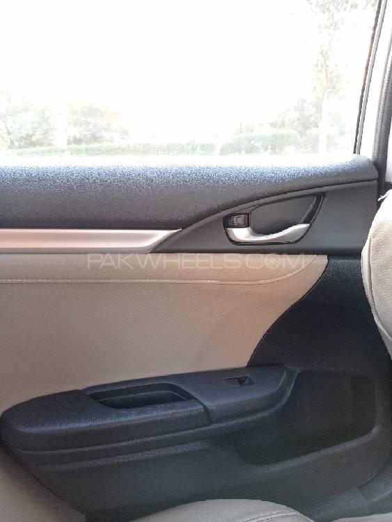 Honda Civic 2018 for Sale in Sahiwal Honda Civic 2018 for Sale in Sahiwal Image-12