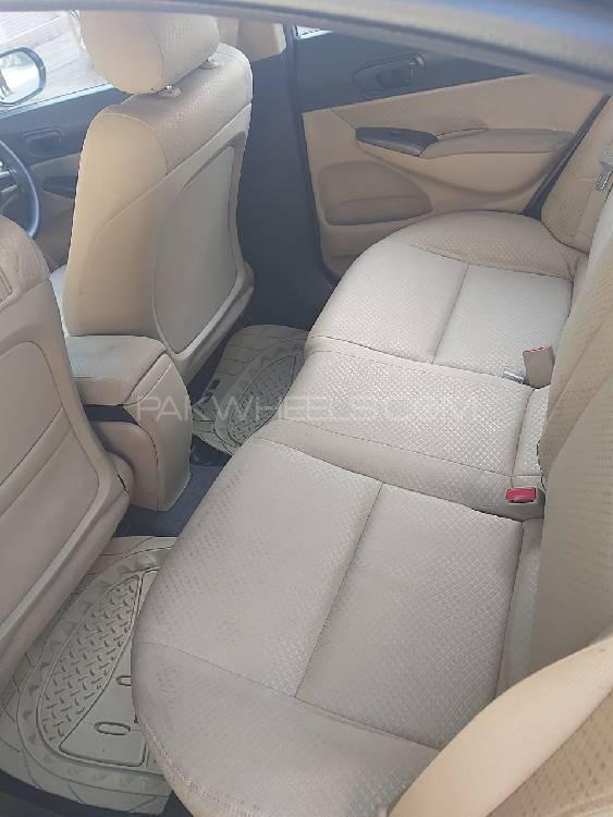 Honda Civic 2010 for Sale in Rawalpindi Honda Civic 2010 for Sale in Rawalpindi Image-6