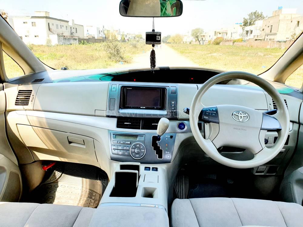 Toyota Estima 2011 for Sale in Lahore Toyota Estima 2011 for Sale in Lahore Image-6