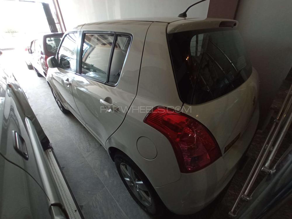 Suzuki Swift 2017 for Sale in Rawalpindi Suzuki Swift 2017 for Sale in Rawalpindi Image-2