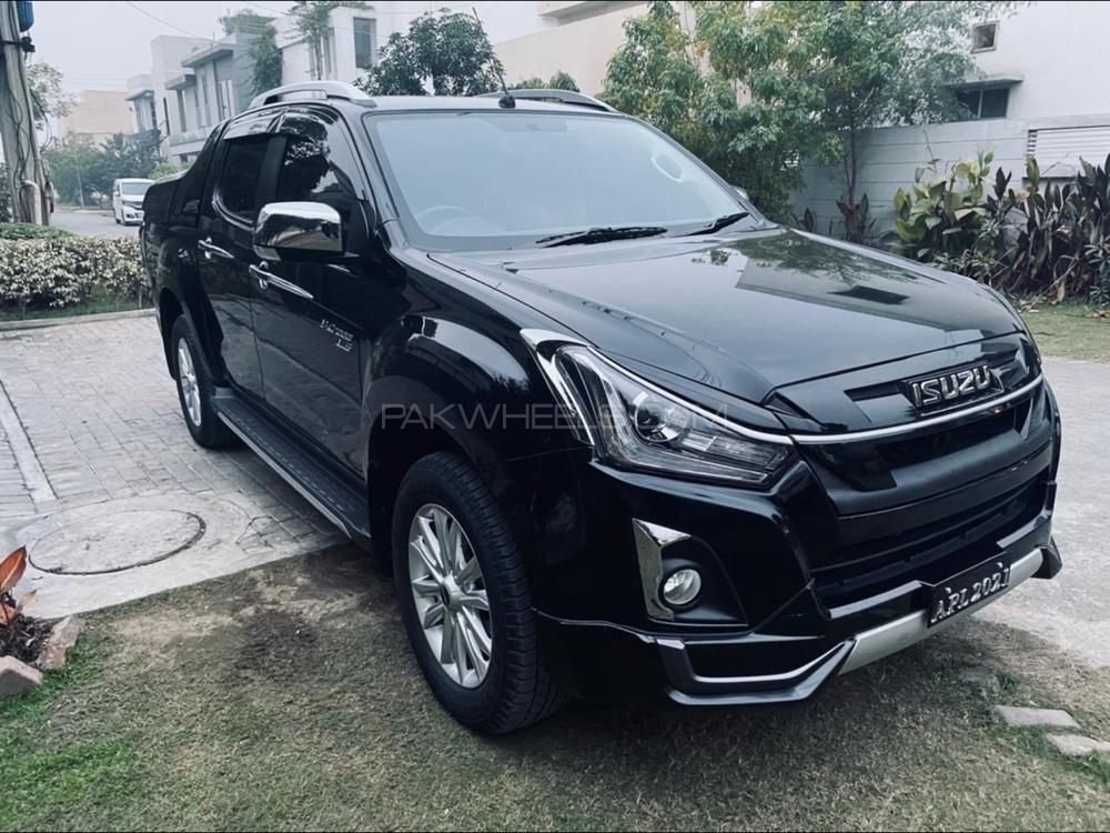 Isuzu D-Max 2021 for Sale in Lahore Isuzu D-Max 2021 for Sale in Lahore Image-3