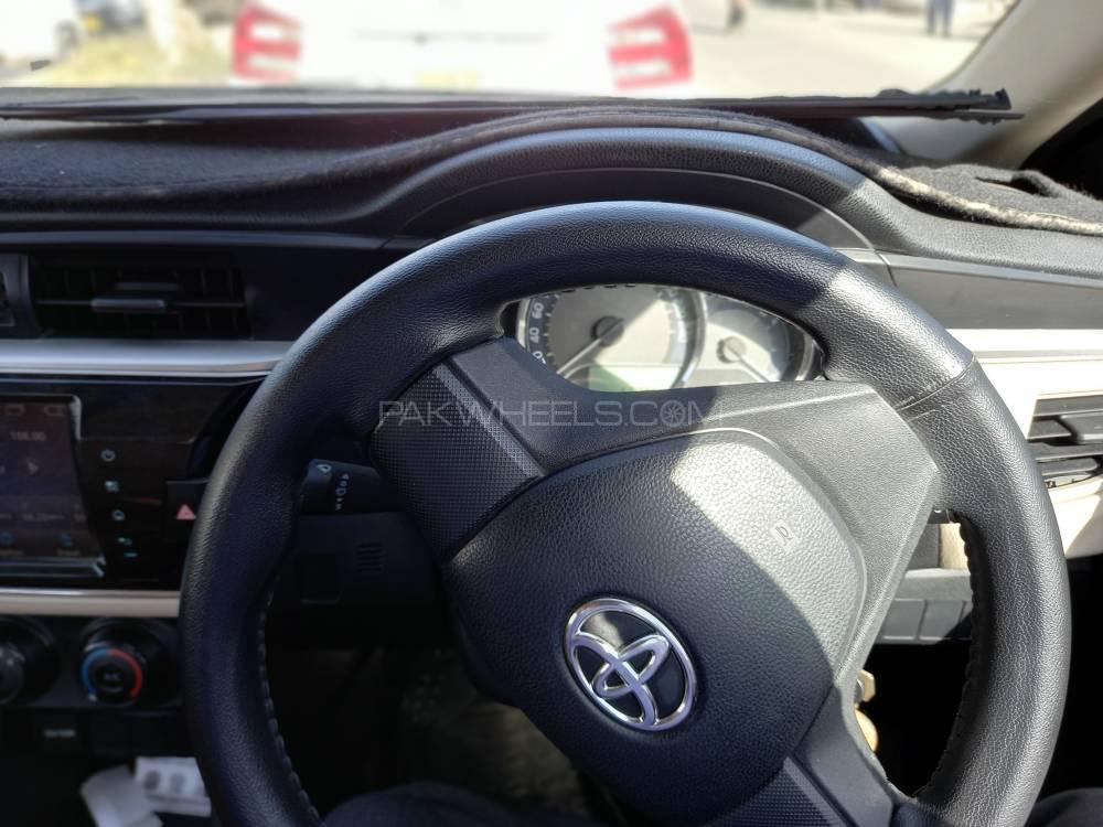 Toyota Corolla 2016 for Sale in Karachi Toyota Corolla 2016 for Sale in Karachi Image-9
