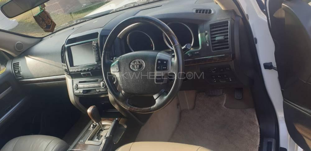 Toyota Land Cruiser 2009 for Sale in Gujrat Toyota Land Cruiser 2009 for Sale in Gujrat Image-11